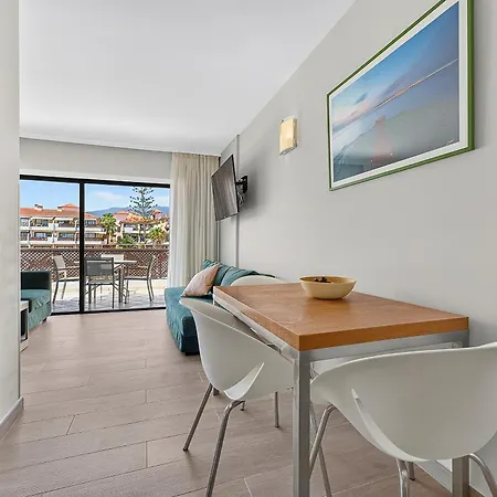 New Renovated Floor With Heated Pool In Golf Del Sur *